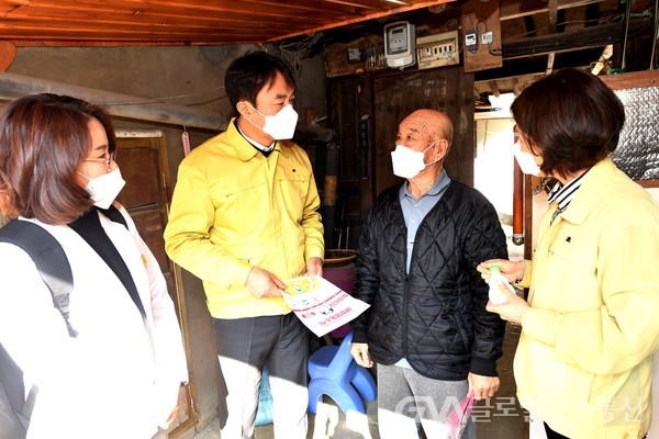 (사진제공:하남시) 김상호 시장 취약계층 어르신 방문