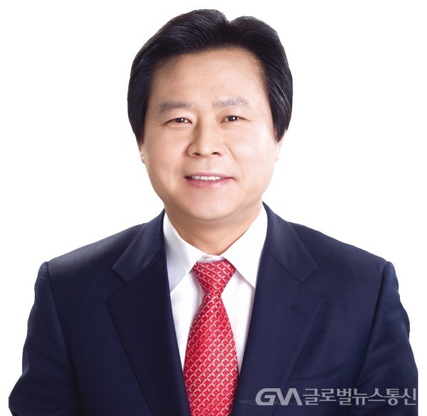 (사진: 강기윤 의원실) 강기윤 국회의원(미래통합당, 경남 창원시 성산구)