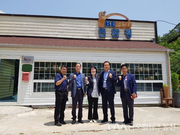 (사진제공:경북도)착한 중소기업 (주)비코 경북도 외교통상과장 방문사진
