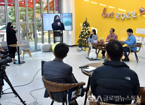 (사진제공:부산교육) 지난해 12월 ‘부산교육 라이브 톡톡’ 행사 모습