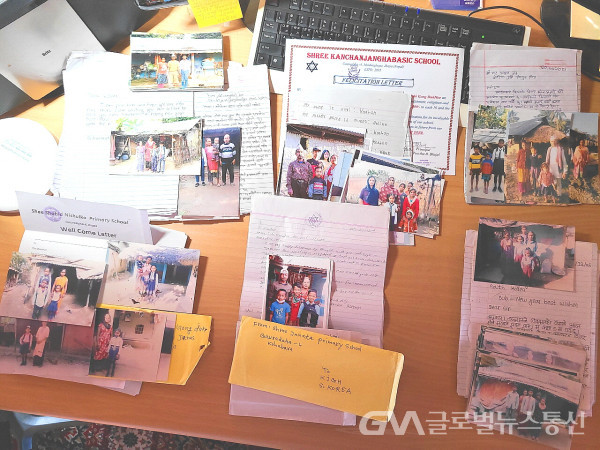 (사진:헬핑로드/최오균이사)네팔의 아이들이 보낸 150통의 편지