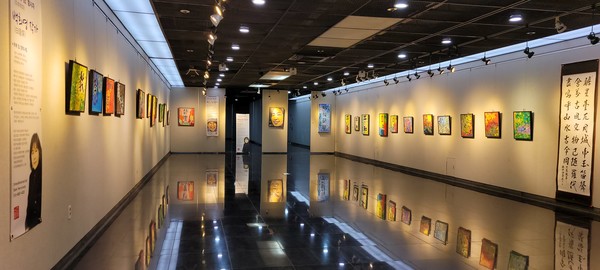 (사진제공: 백희영)부천시청역갤러리 전시장