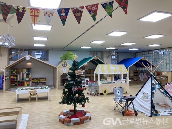 (사진제공:시흥시)시흥시육아종합지원센터,  아이맘카페 놀이체험실 무료 개방