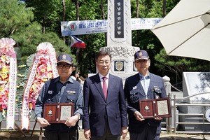 (사진제공:성남시) 신상진 성남시장, 제26주년 월남전참전기념탑 건립 기념행사 참석