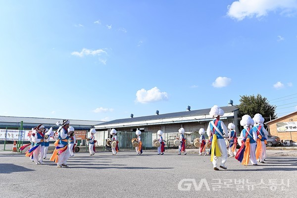 논산전통두레풍물보존회는 9월 26일 제4회 정기공연을 개최했다. / 권오헌 기자