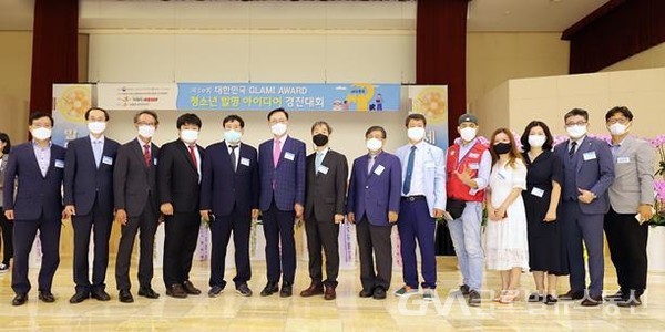 (사진제공:서정대학교)한국청소년 발명 아이디어경진 대회 재능봉사 중인 분야별 전문가 사진