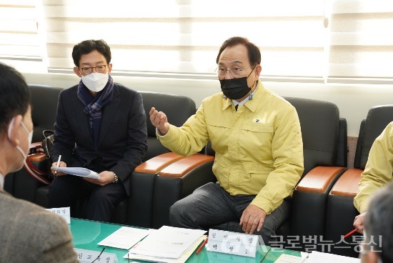(사진제공:천안시청) 박상돈 천안시장, 청소년 백신접종 협조 당부