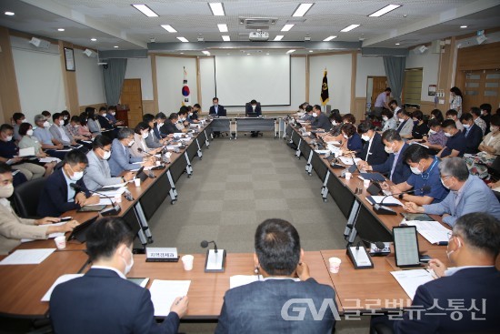 (사진제공:금산군청) 박범인 금산군수, 확대간부회의 개최
