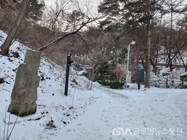 (사진촬영 : 글로벌뉴스통신, 시조시인 송영기) 서울특별시 강북구 삼각산 겨울 사진 1