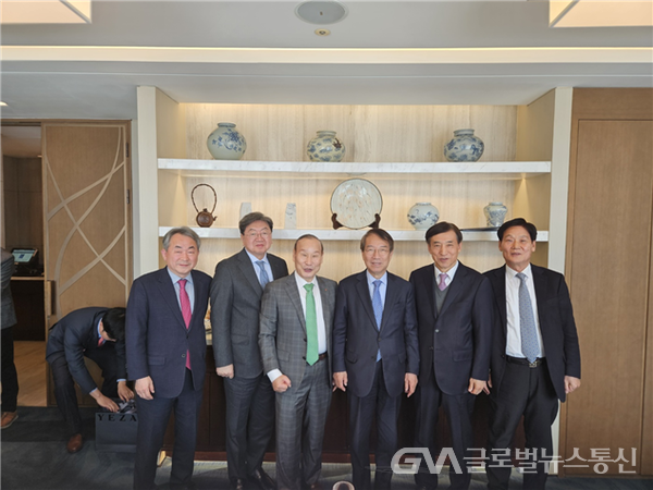 (사진제공:섬산련) “한국섬유산업연합회 자문위원단”공식 출범