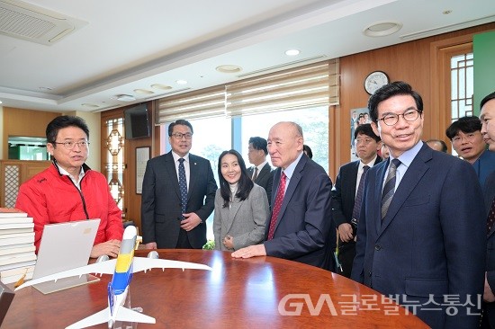 (사진제공:영덕군) 김광열 영덕군수, K-전통의학 국제협력 위해 몽골 방문