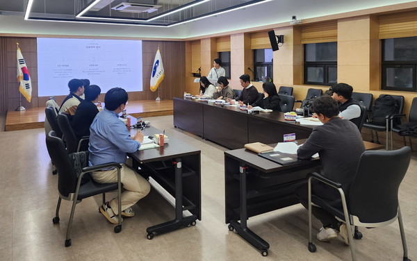 (사진제공안산시) ‘2024년 청년 정책토론회’의 용역 착수보고회를 개최